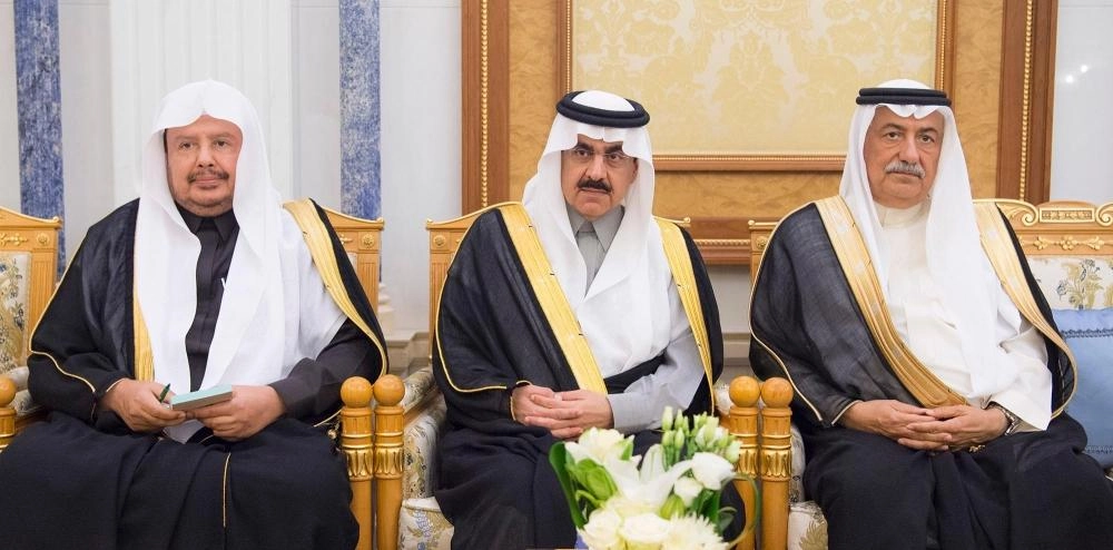 عبدالله آل الشيخ ومساعد العيبان وإبراهيم العساف خلال الاستقبال