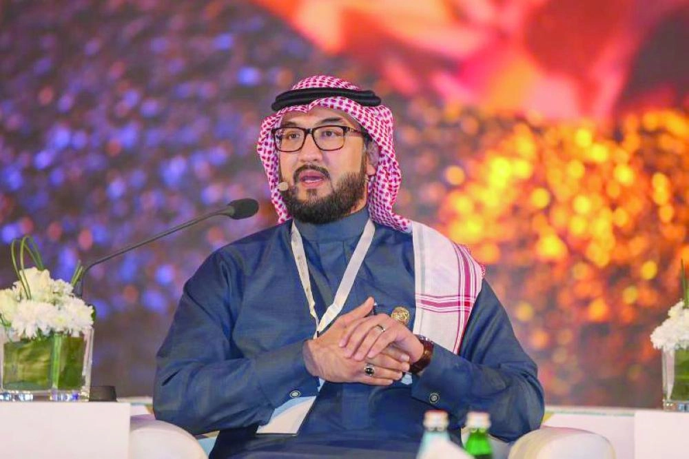  نياز خلال حديثه عن مركز أداء