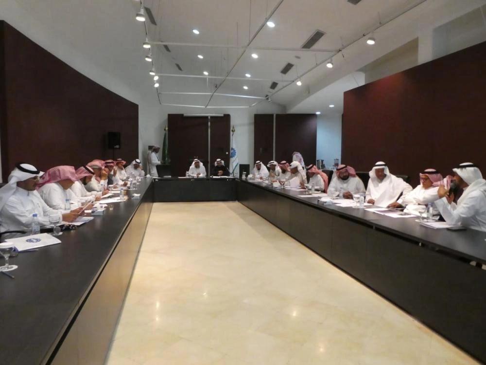 من جلسة المجلس البلدي بجدة    (مكة)