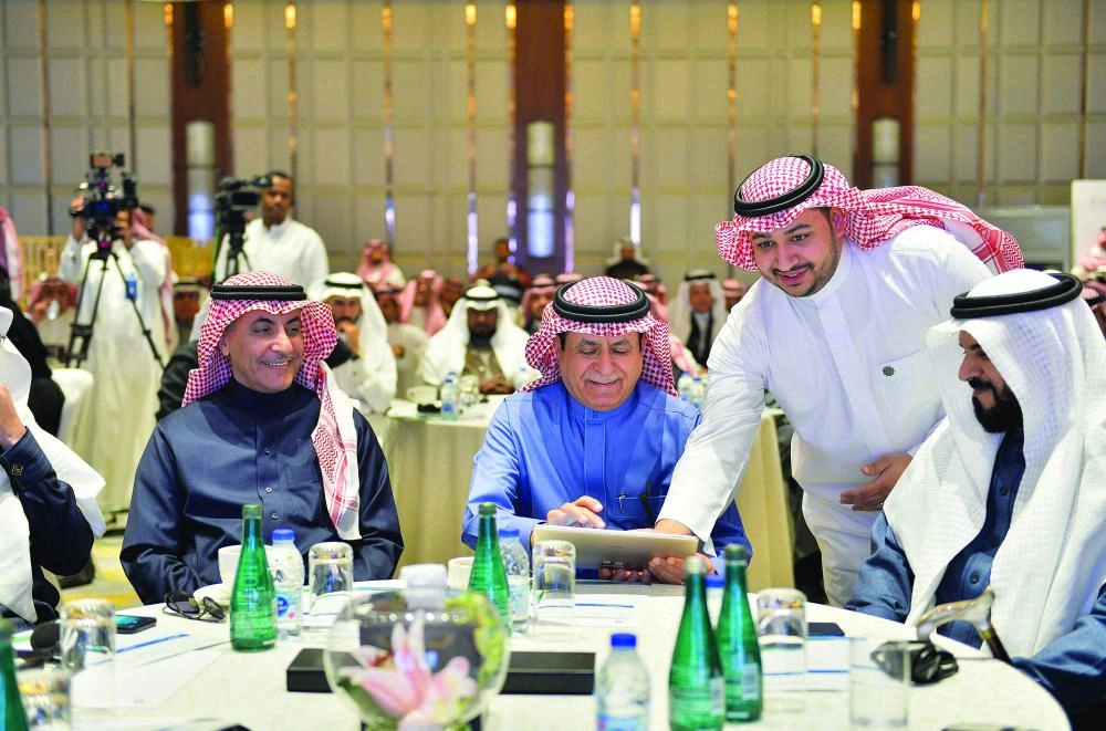 






سليمان الحمدان خلال التدشين                                (واس)