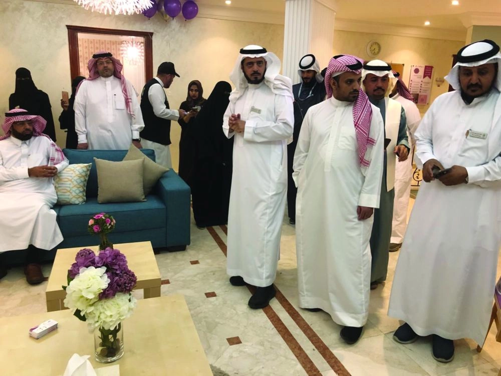  أعضاء اللجنة خلال إطلاق المشاريع والبرامج (مكة)