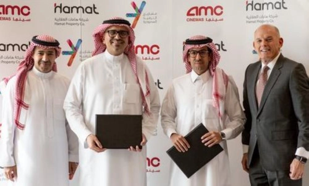 






على هامش توقيع الاتفاقية            (مشاريع الترفيه)