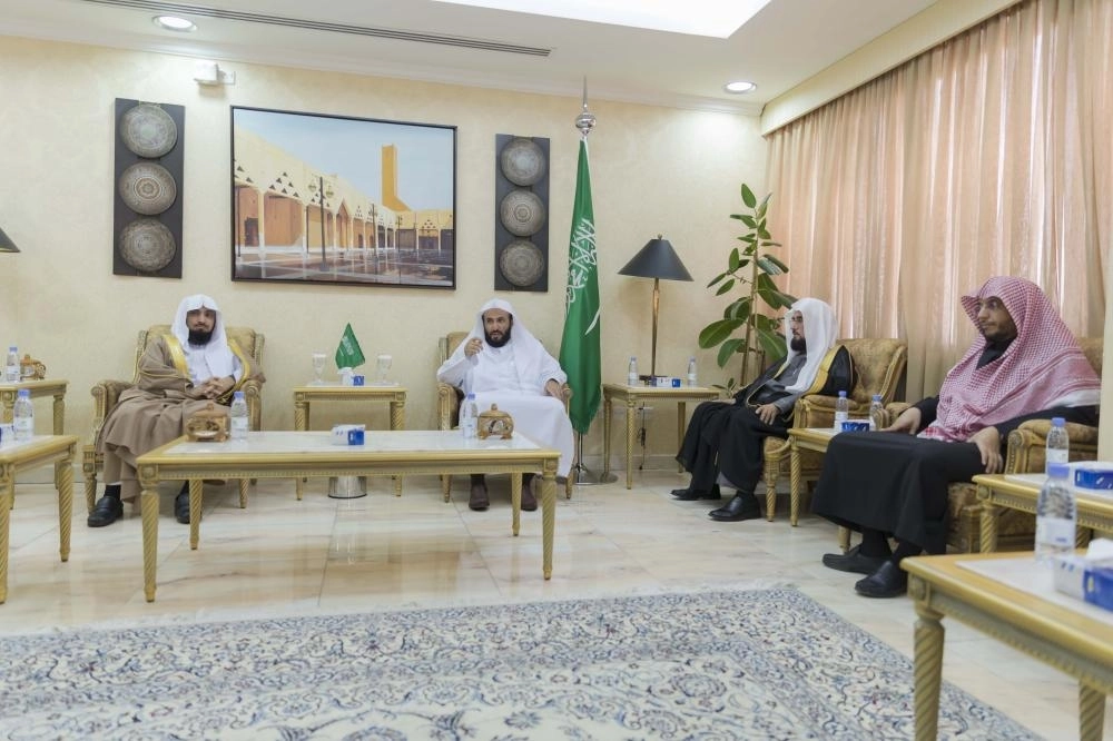 وليد الصمعاني خلال لقائه رؤساء محاكم الاستئناف (مكة)