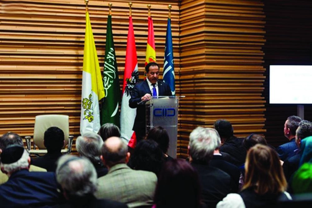 






من حضور الندوة الحوارية العالمية                                  (واس)