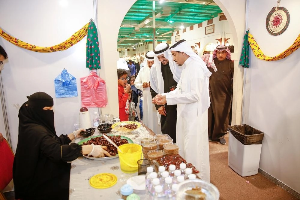 أركان من الصناعات التحويلية في المهرجان (مكة)