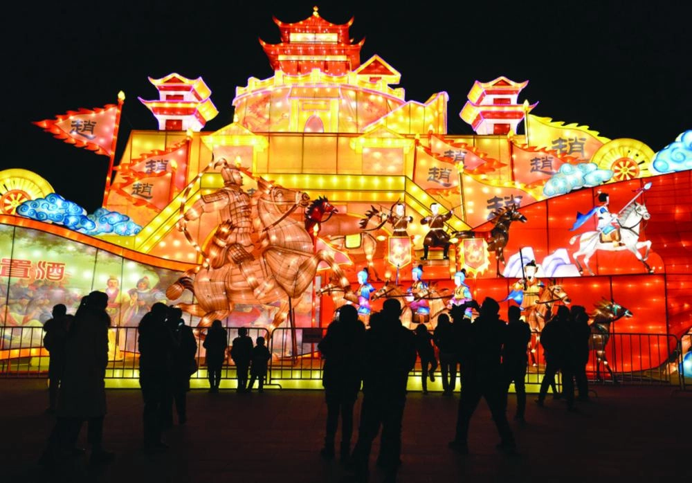 






معرض المصابيح المضيئة في الصين                                                                                              (د ب أ)