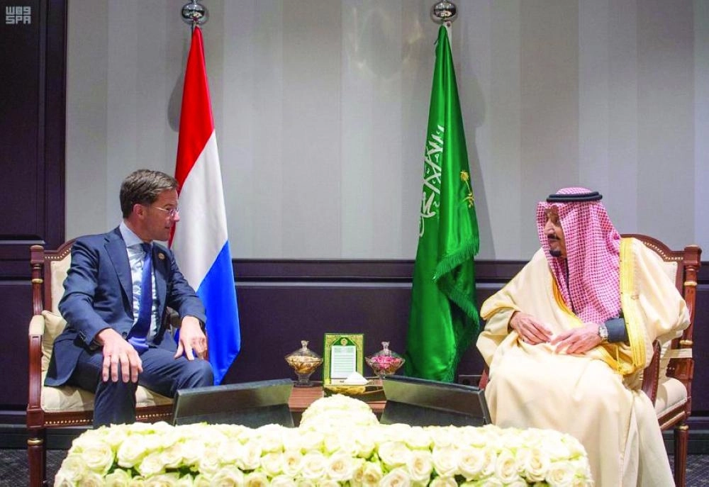 






.. ولدى لقائه مارك روتيه