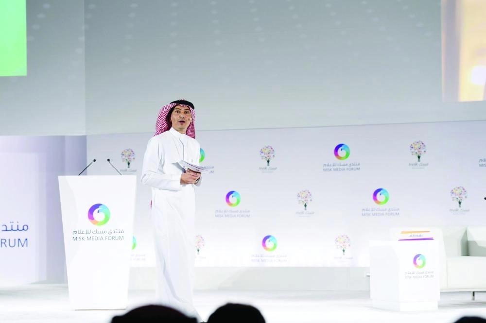 






المتحدثون خلال المنتدى