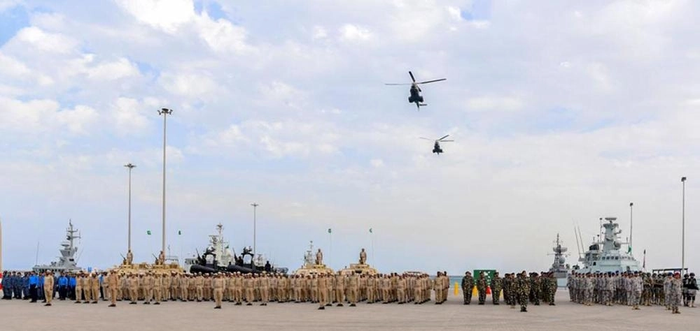 






من فعاليات ختام المرحلة الثانية من تمرين درع الجزيرة                        (واس)