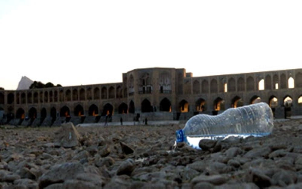 الزراعات تواجه العطش (National Council of Resistance of Iran)