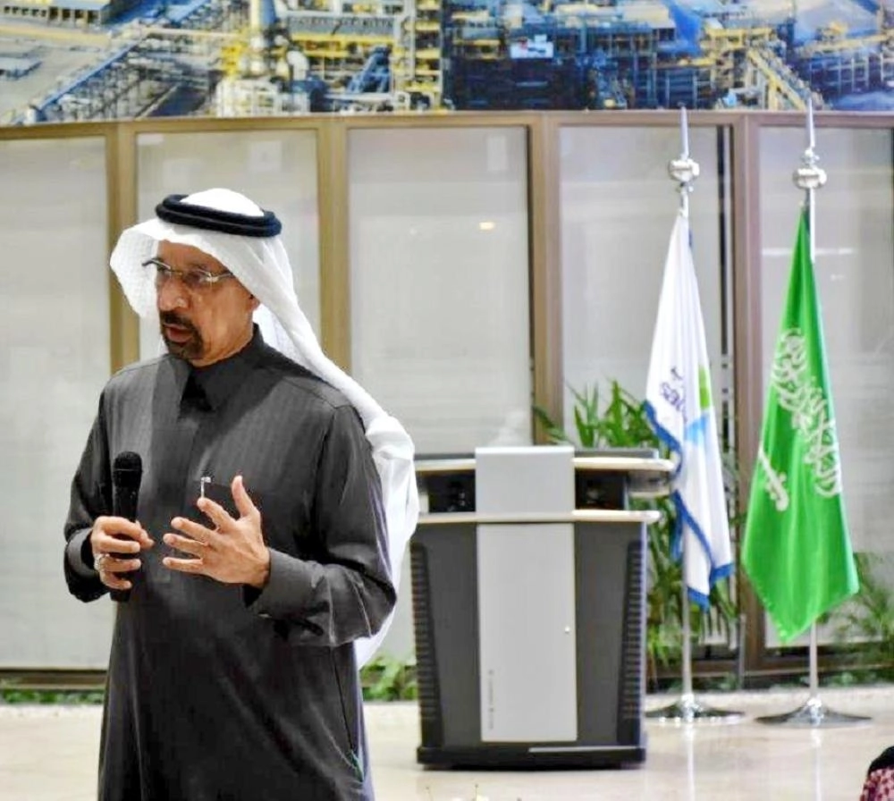 






.. ويتحدث للصحفيين