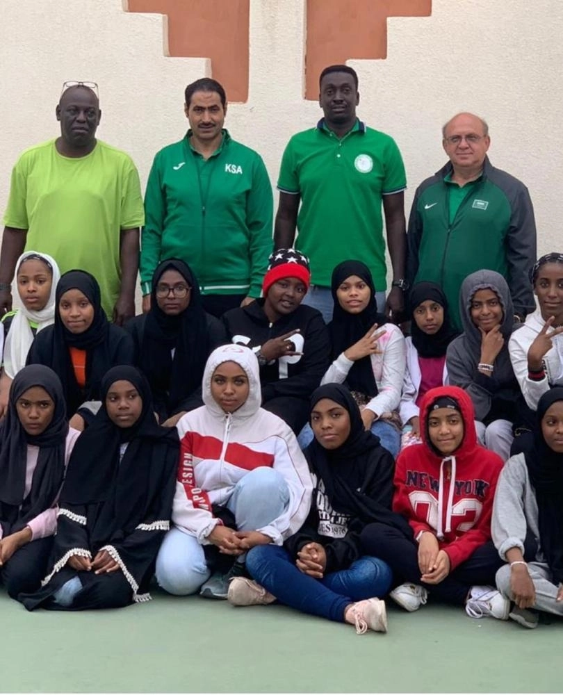 اللاعبات والجهاز الفني (مكة)