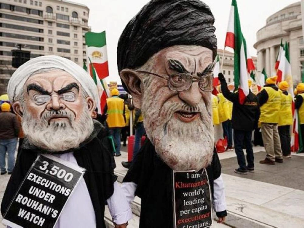 جانب من المظاهرات                                                (إذاعة أوروبا الحرة)