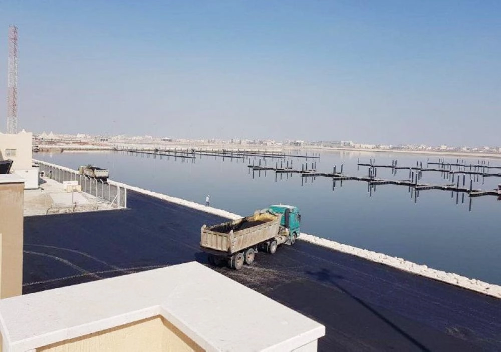 أحد المرافئ المنفذة حديثا (مكة)