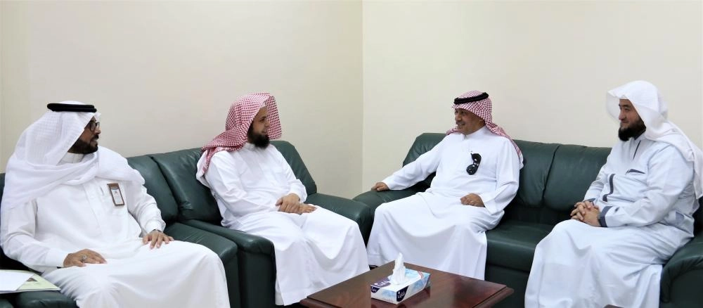 رئيس هيئة الولاية الضحيان مع رئيس محكمة الأحوال الشخصية الكلية