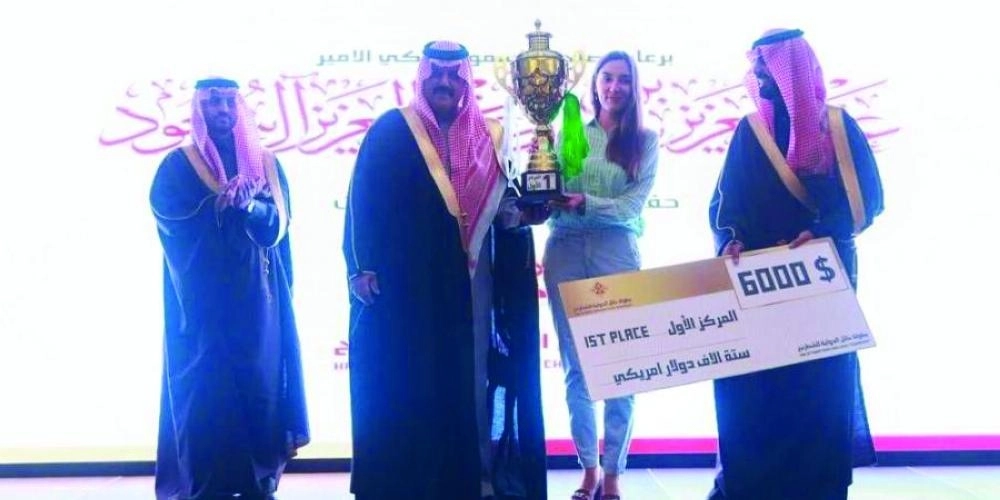 تتويج الرومانية أرينا بالمركز الأول (سيدات)