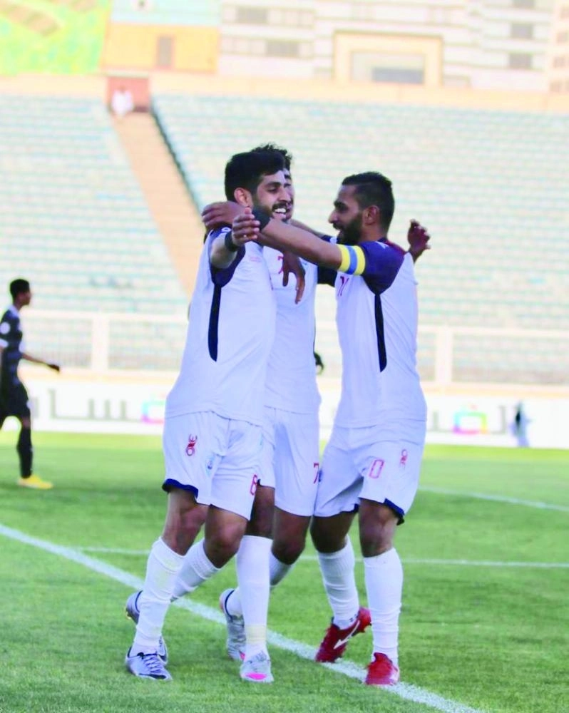 



لاعبو أبها عقب فوز سابق                           (إعلامي أبها)