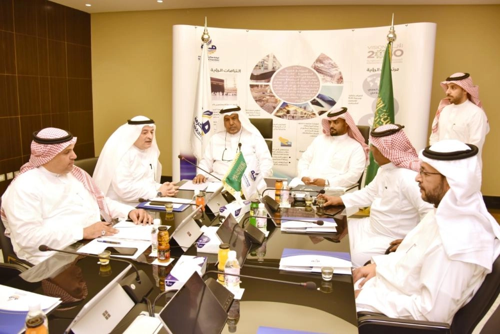 متعهدو الإعاشة خلال لقائهم بغرفة مكة (مكة)