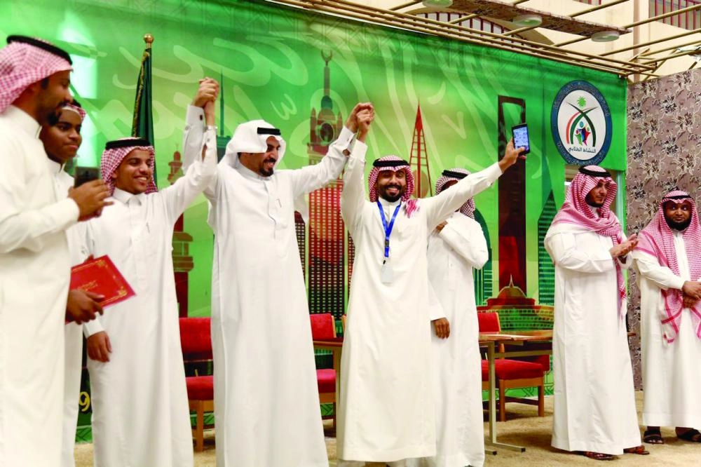 المهنا خلال التقديم (مكة)