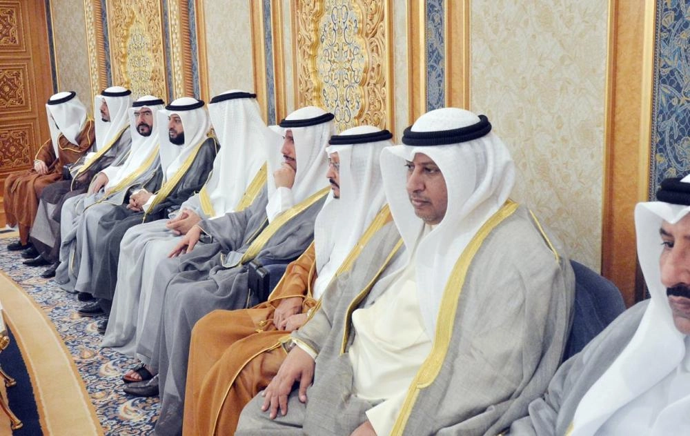 2206445606DB32B59-D29F-49A4-AD4C-97E6B9337378