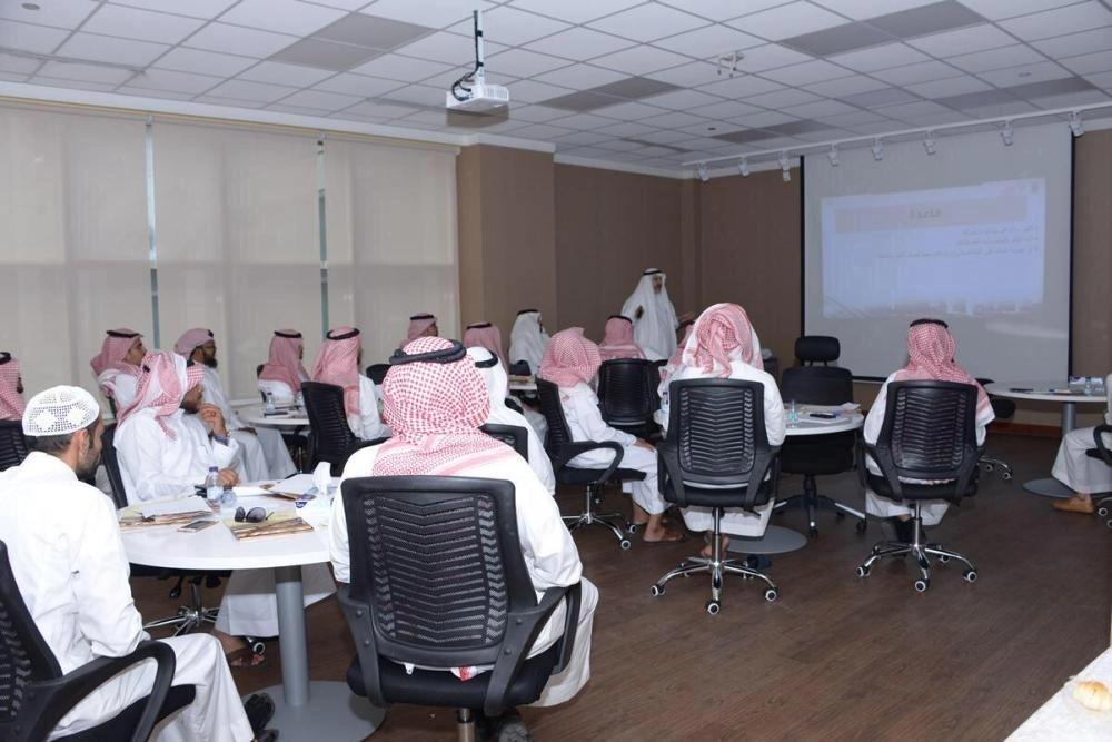 جانب من الدورات لمعهد البحوث والدراسات الاستشارية ( مكة ) 