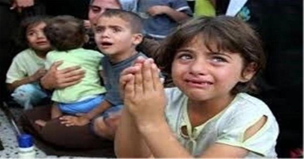 






الأطفال الإيرانيون يتعرضون للتعذيب         (مكة)