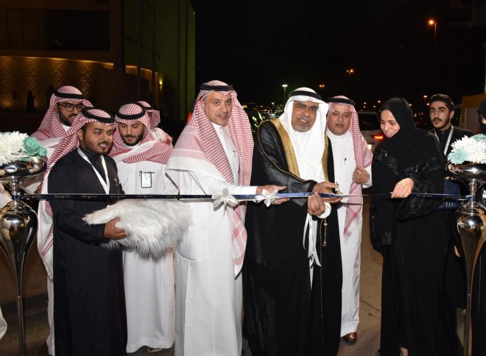 القويحص مدشنا فعالية مكة زمان (مكة)