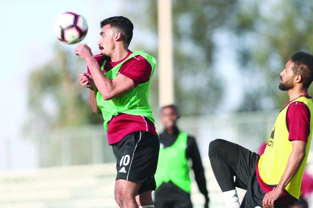 






جانب من تدريبات الفيصلي                                 (إعلامي الفيصلي)