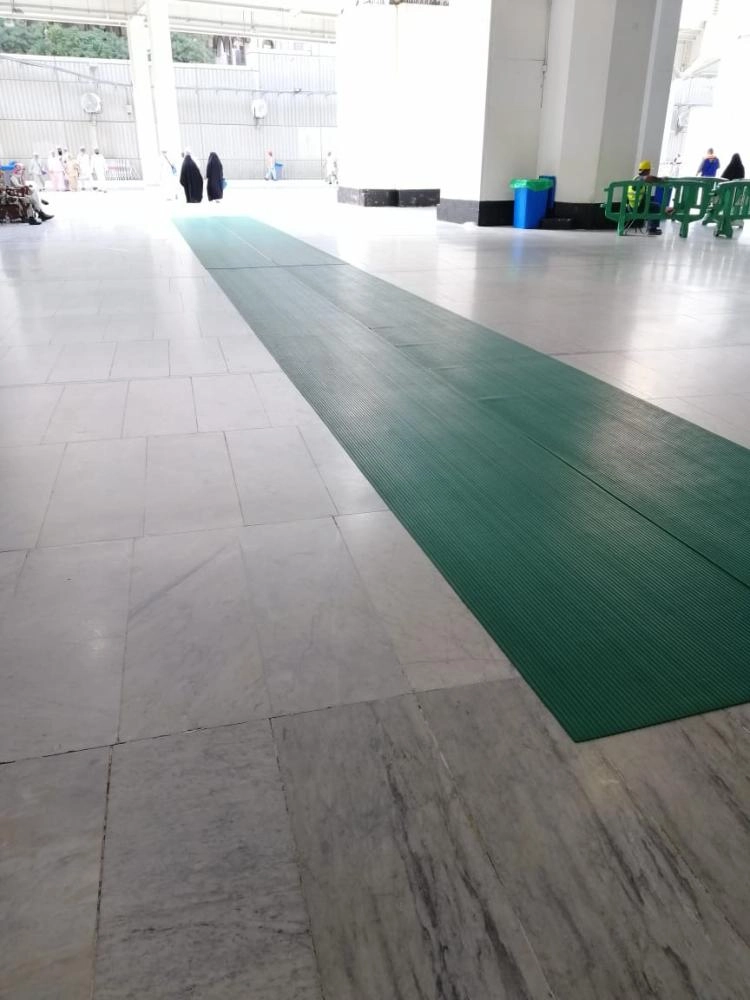 المشايات البلاستيكية خضراء اللون2) (1)