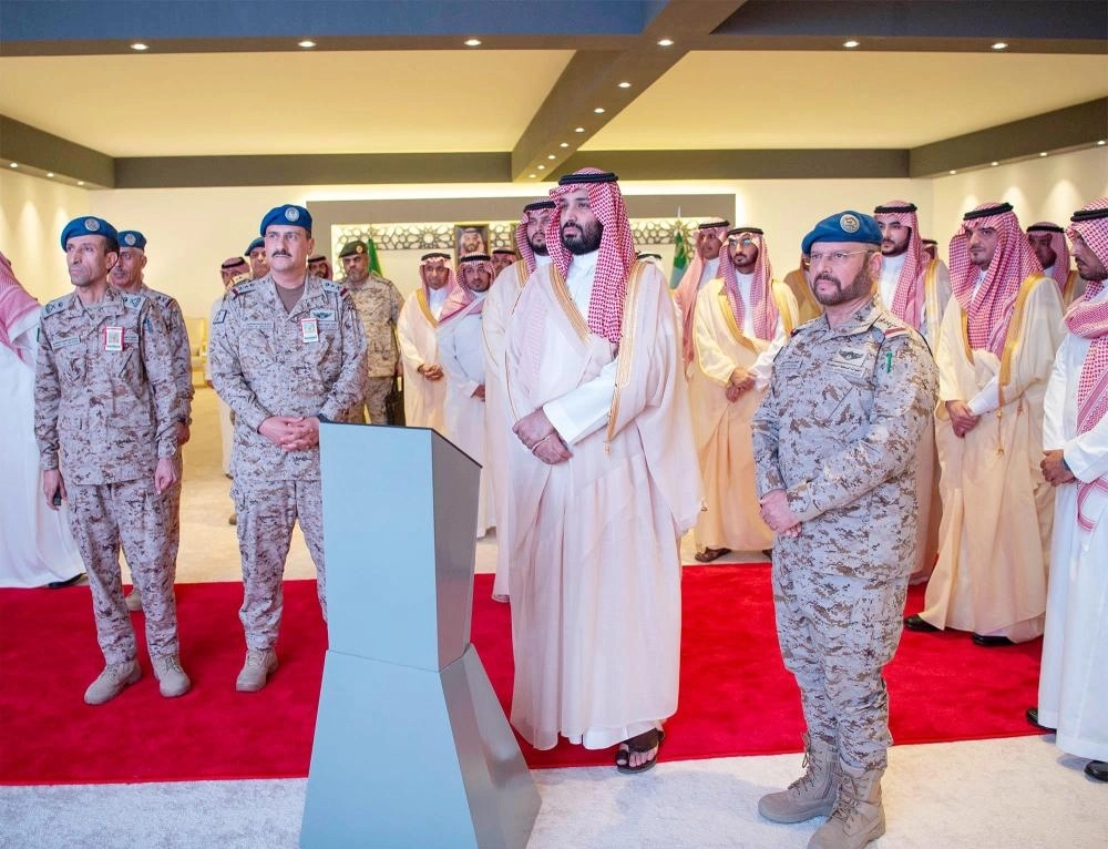 






 .. ولدى زيارته قاعدة الملك عبدالعزيز الجوية