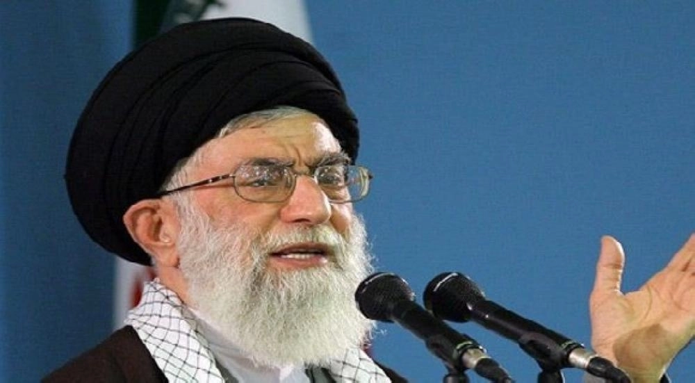 آية الله خامنئي: الأعداء يحاولون تأجيج النعرات الطائفية