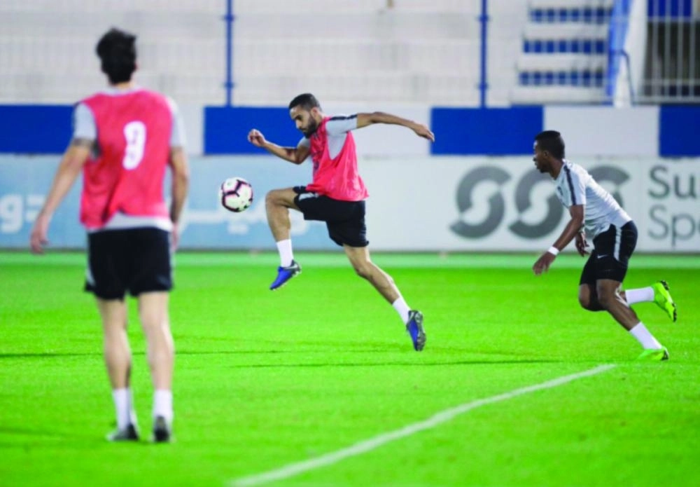 






مناورة للهلال تمهيدا لملاقاة الحزم                                                                   (إعلامي الهلال)