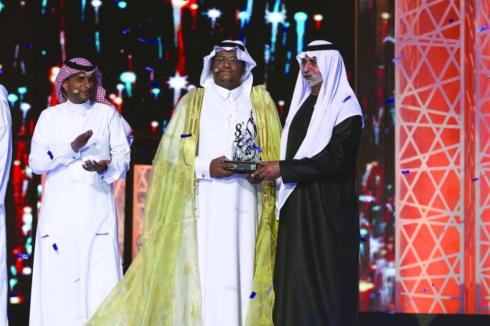 



سلطان السبهان الفائز بلقب أمير الشعراء                             (مكة)