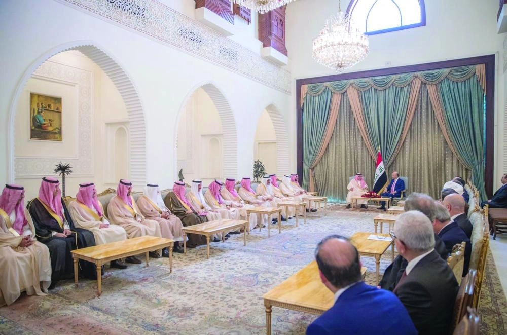 






برهم صالح لدى لقائه ماجد القصبي وأعضاء الوفد