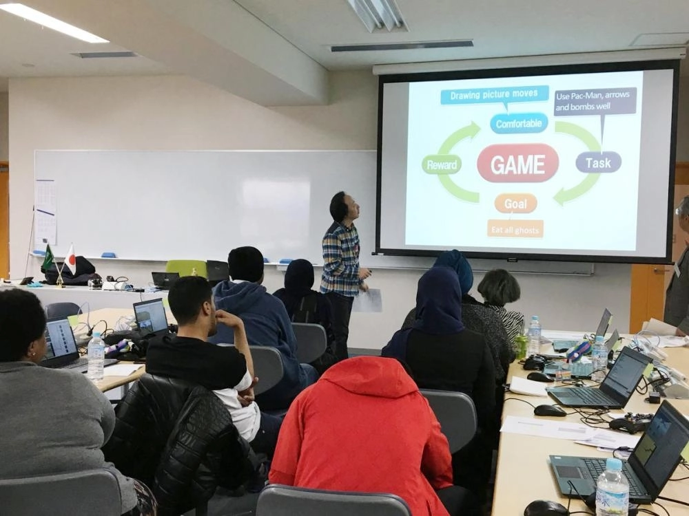 من الدورات التدريبية في اليابان                                                       (مكة)