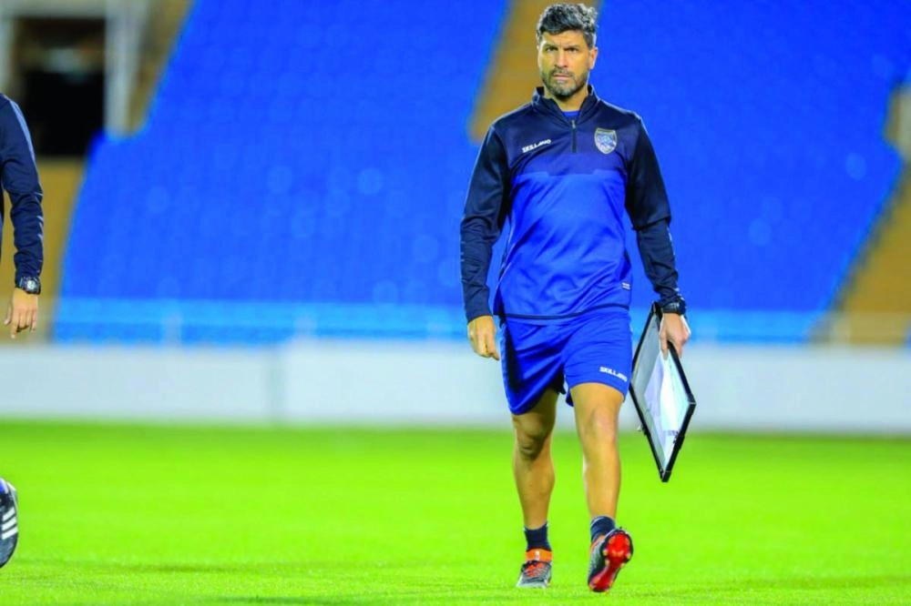 






مدرب التعاون هيلدون