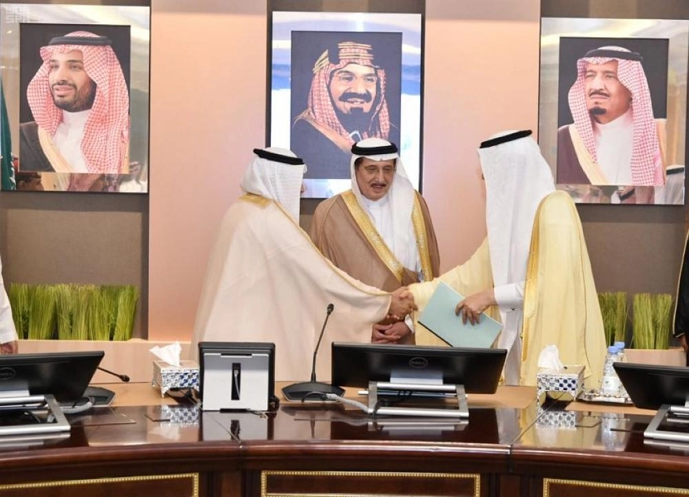 000-6404577471555259233817