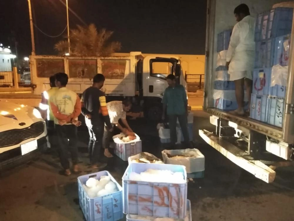 عمال المخبز الملاصق للشارع (مكة)