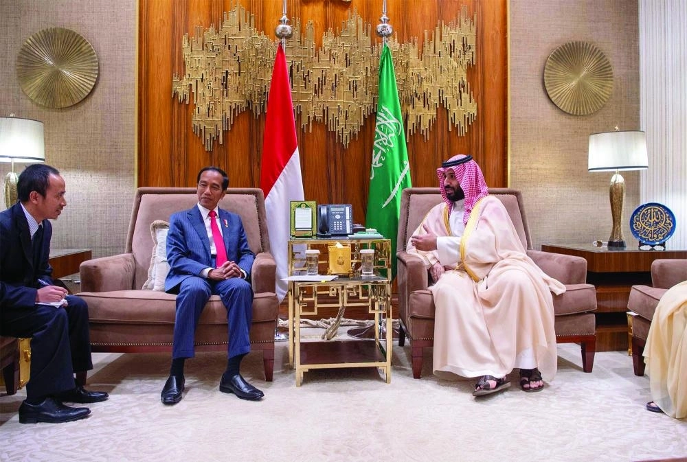 






الأمير محمد بن سلمان لدى لقائه جوكو ويدودو في مكتبه بالرياض           (واس)