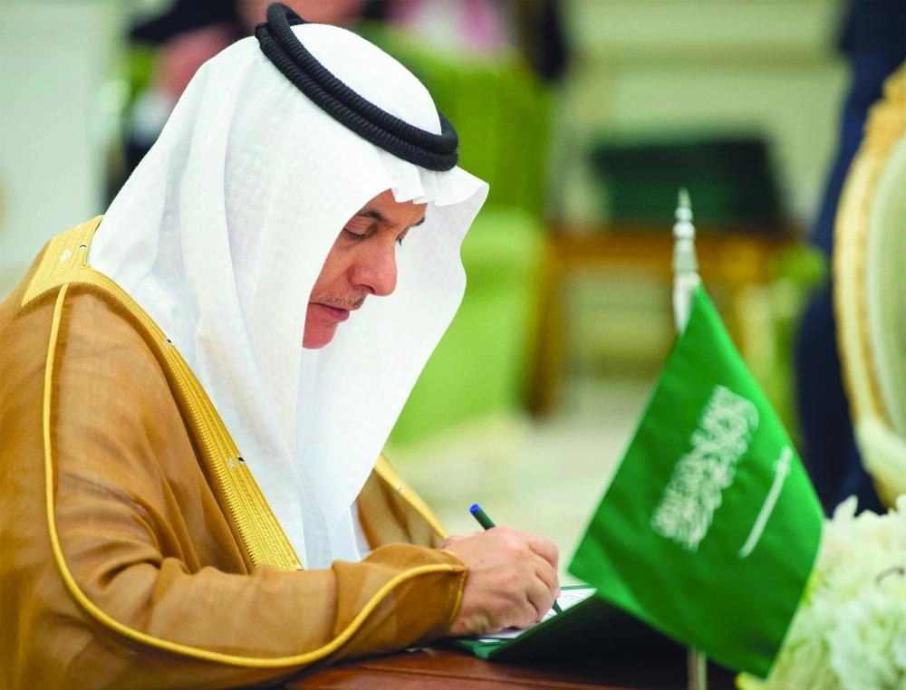 DST_5441349_Wed28_1333680576