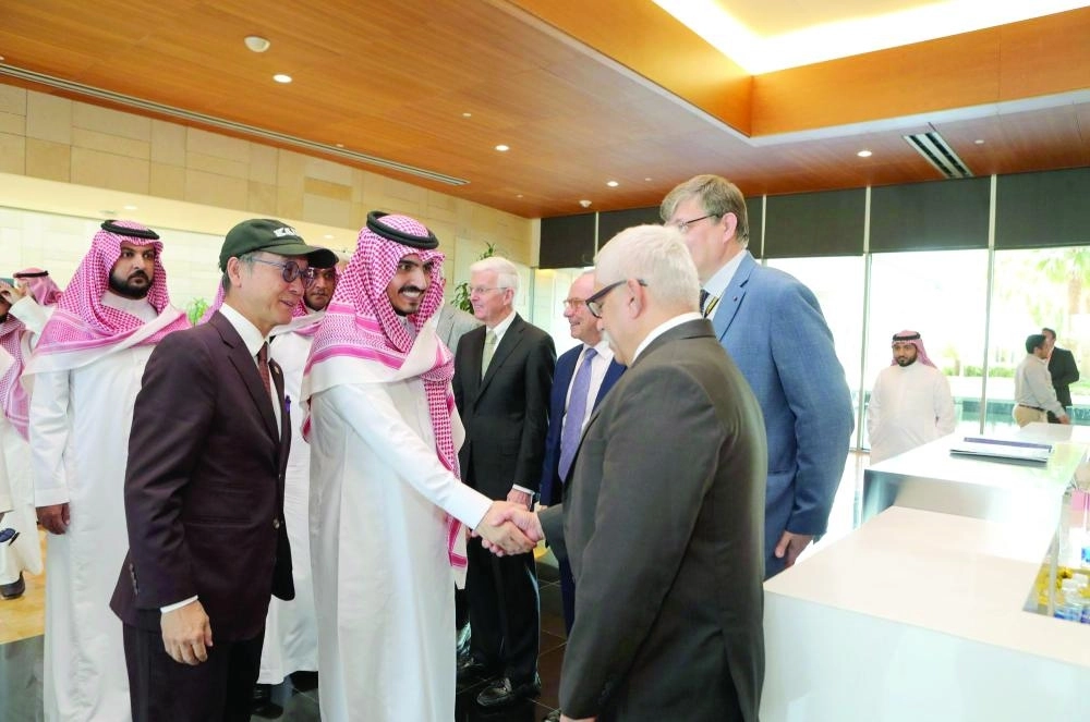 DST_5446773_Thu11_1123606294