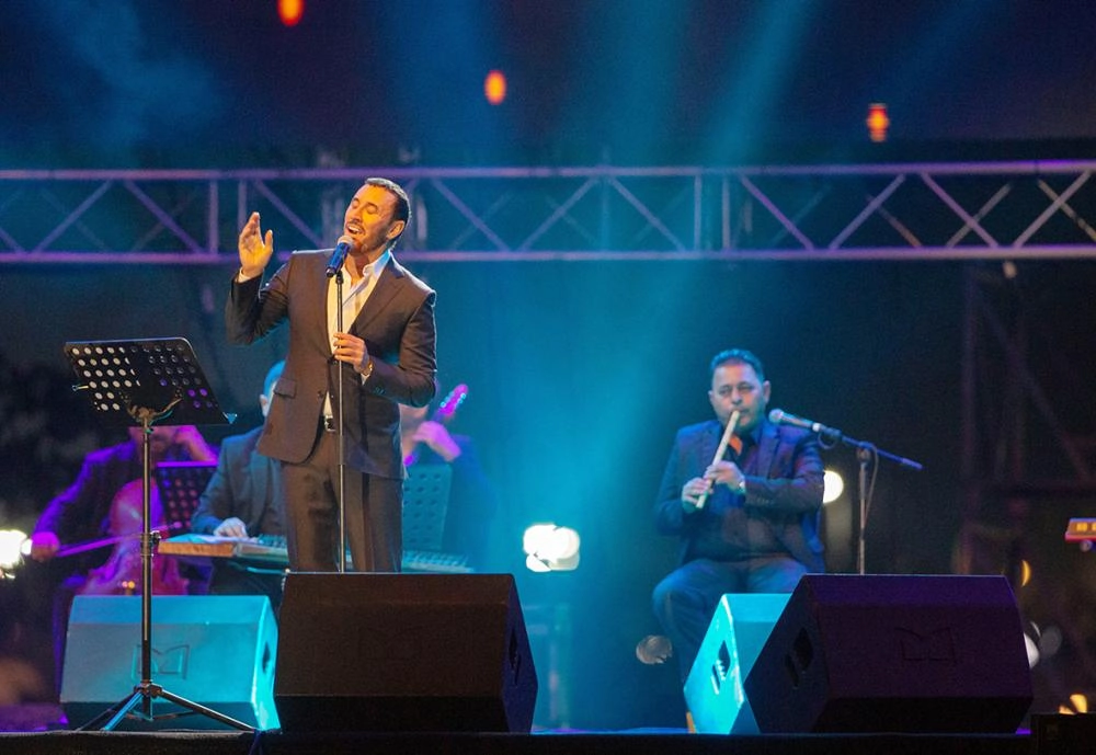 



كاظم الساهر خلال حفلة جدة                     (ياسر بخش)