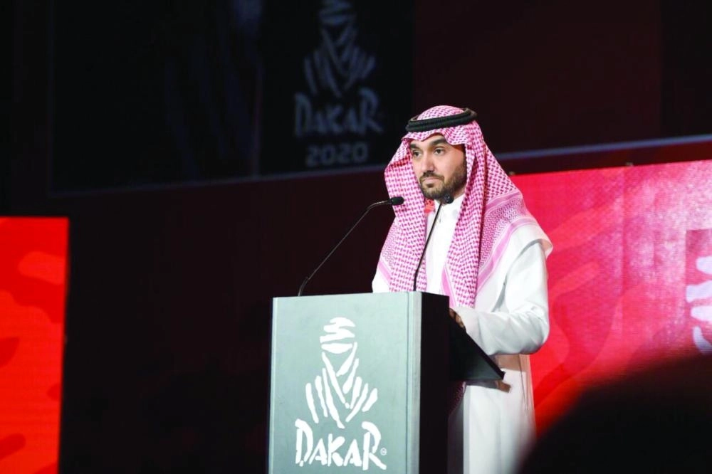 






 عبدالعزيز الفيصل خلال المؤتمر الصحفي