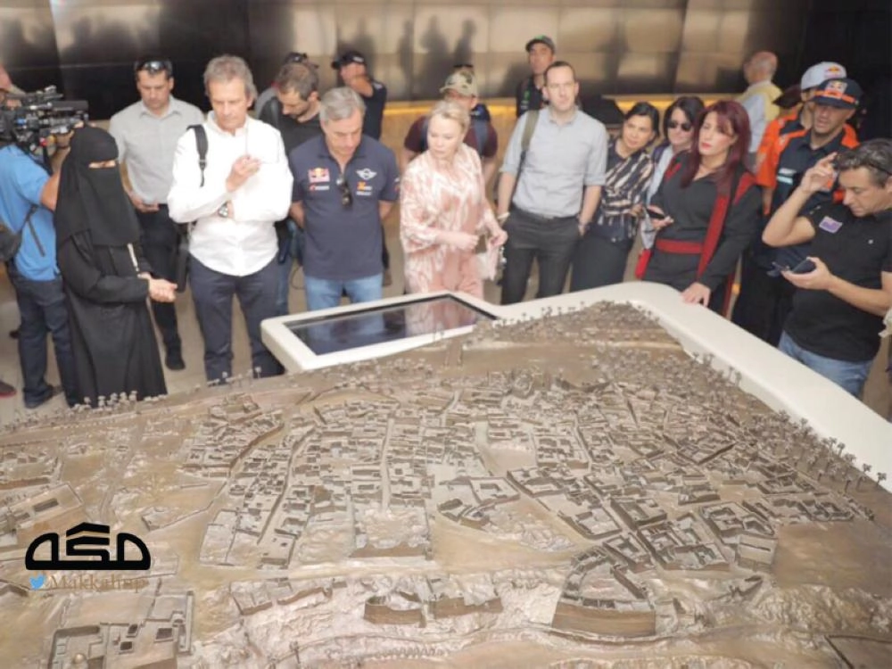 أبطال العالم خلال زيارة المعالم السياحية للرياض (إعلامي هيئة الرياضة)