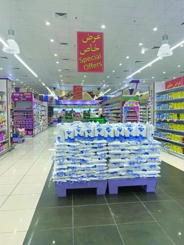 زاوية من العروض داخل المتجر (مكة)