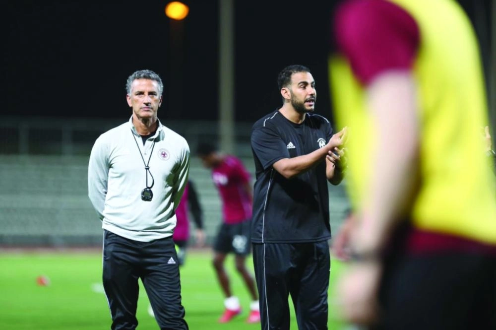 






بريكليس شاموسكا                      (إعلامي الفيصلي)