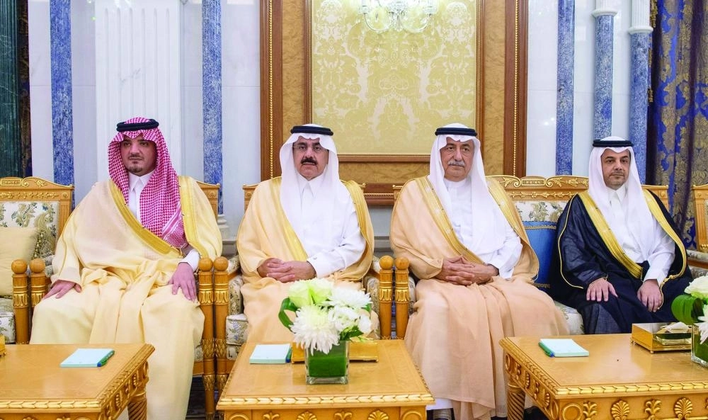 DST_5498525_Sun36_1127641423