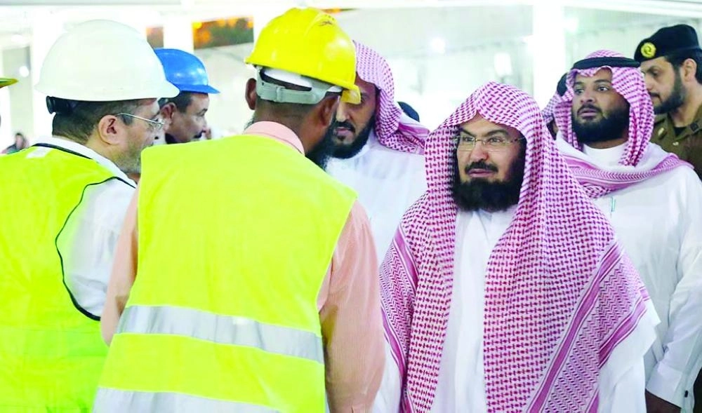 






عبدالرحمن السديس خلال جولته أمس       (مكة)