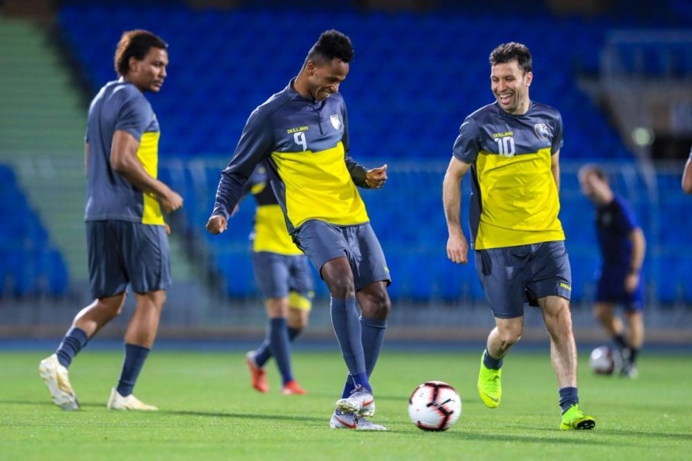 






التفاؤل على وجوه لاعبي التعاون قبل اللقاء (إعلامي التعاون)