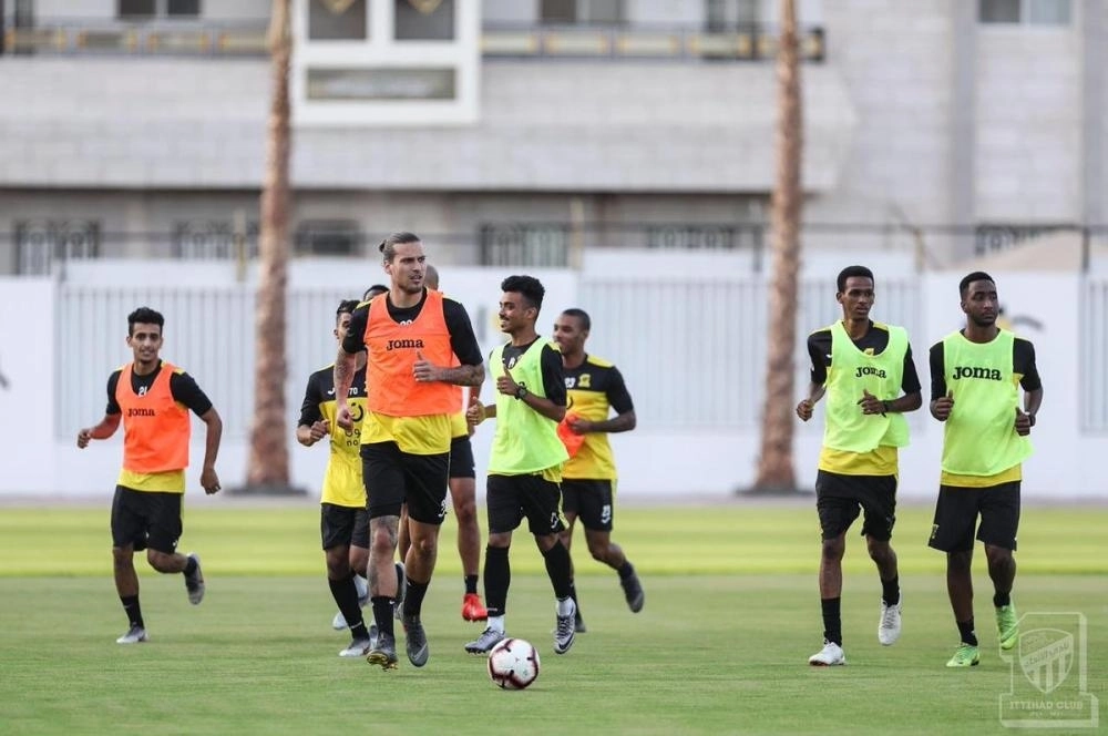 






إصرار وعزم اتحادي في المران الأخير  (إعلامي الاتحاد)